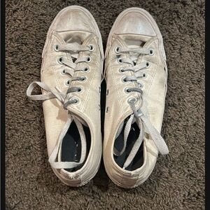 Converse White Sneakers Low-Top Classic Design